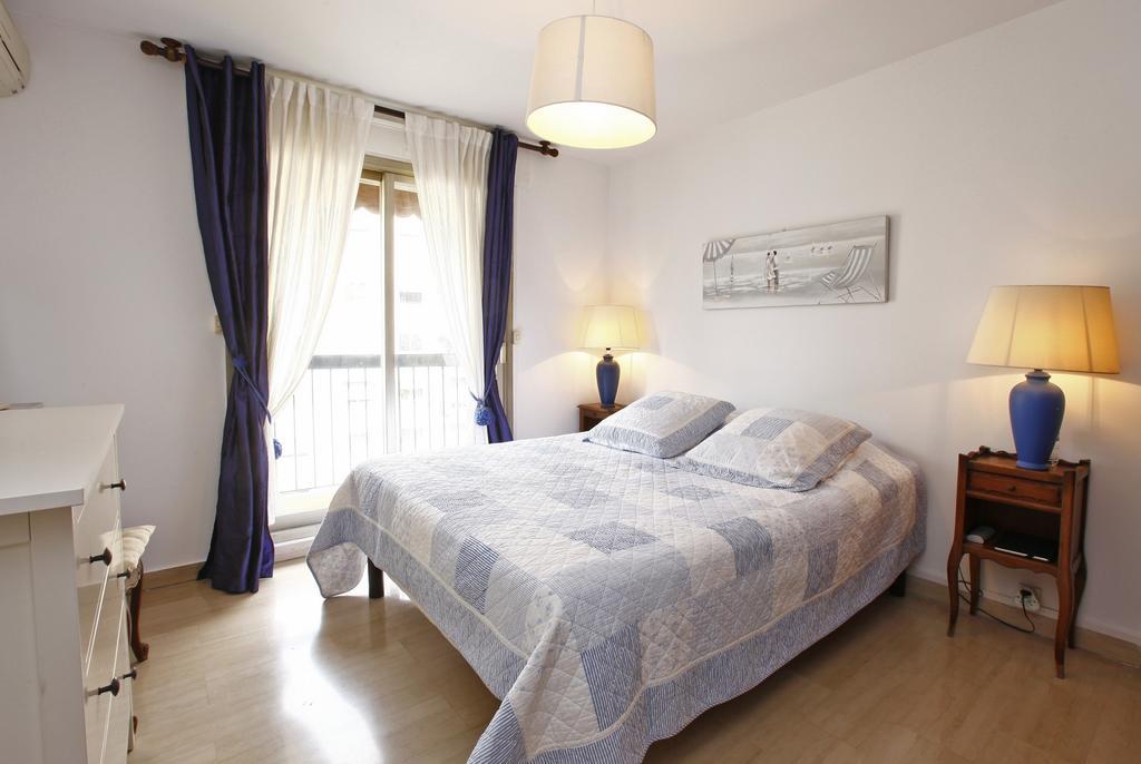 Appartement 6 Personnes Avec Terrasse Le Port Niza Habitación foto