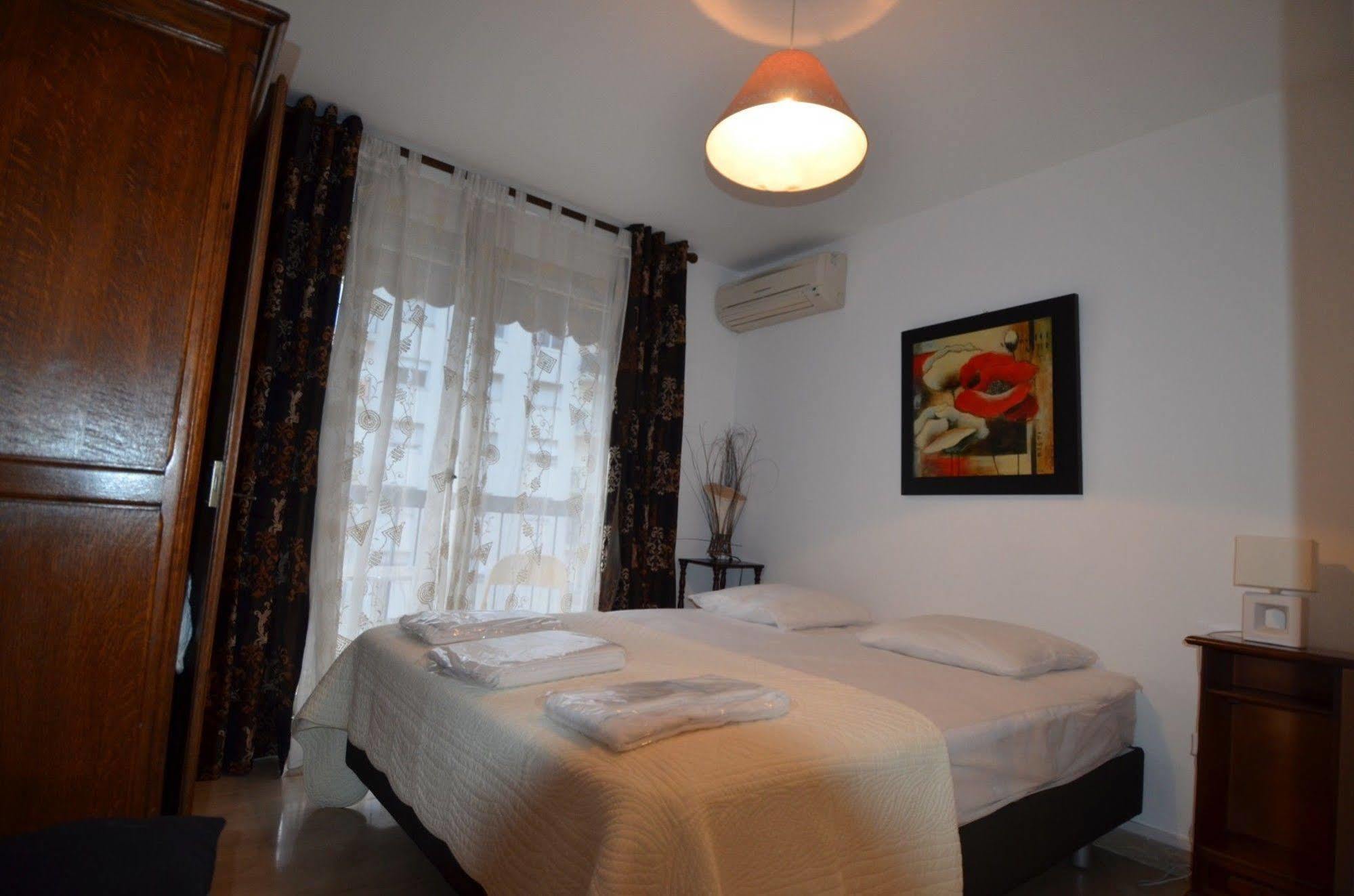 Appartement 6 Personnes Avec Terrasse Le Port Niza Exterior foto